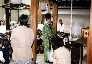 野江水神社　七五三詣の様子