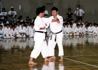 秀育会糸東流空手道